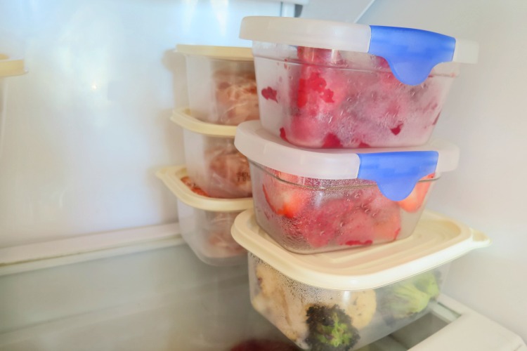 Lunches prepared in minutes with your own lunch prep station with one cabinet and a little room in your fridge! Preparing lunches has never been so easy!