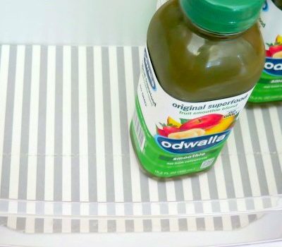 Read our 5 easy tips to a clean kitchen without a huge spring cleaning! Keep your fridge extra clean with a free giveaway from Fridge Coaster!