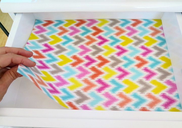 Make These Cute Wrapping Paper Drawer Liners In 5 Minutes