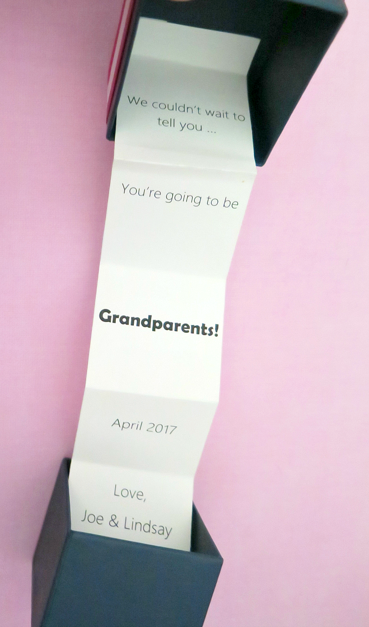 fun-creative-diy-pregnancy-announcement-for-grandparents