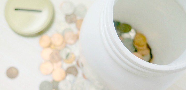This Thrift Store Find turns in to Easy DIY Coin Holder